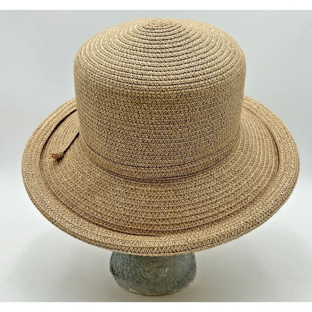 Betmar New York Beige Paper Straw Boater Hat Womens Resort Sun Hat